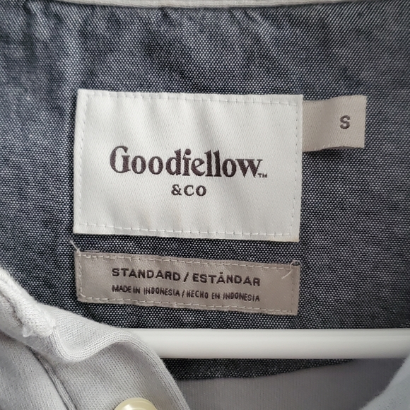 Men's small Goodfellow (Target) polo - Picture 2 of 2